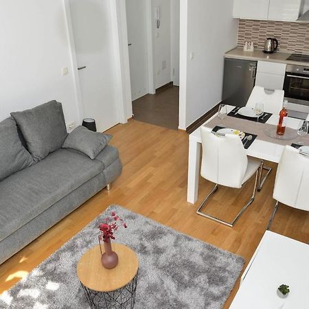 Apartment Leon Sa Privatnim Parkingom Zadar Exterior foto