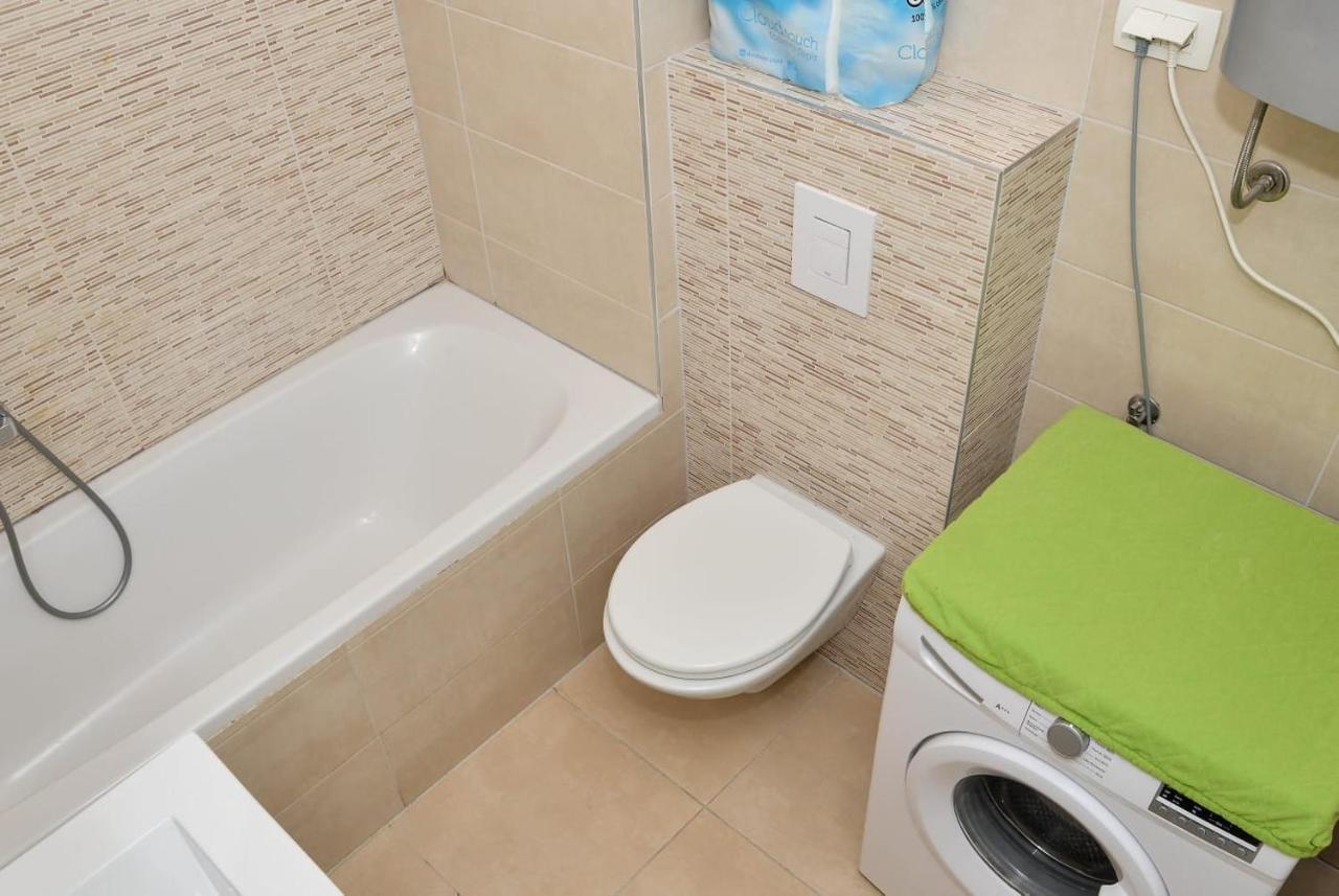 Apartment Leon Sa Privatnim Parkingom Zadar Exterior foto